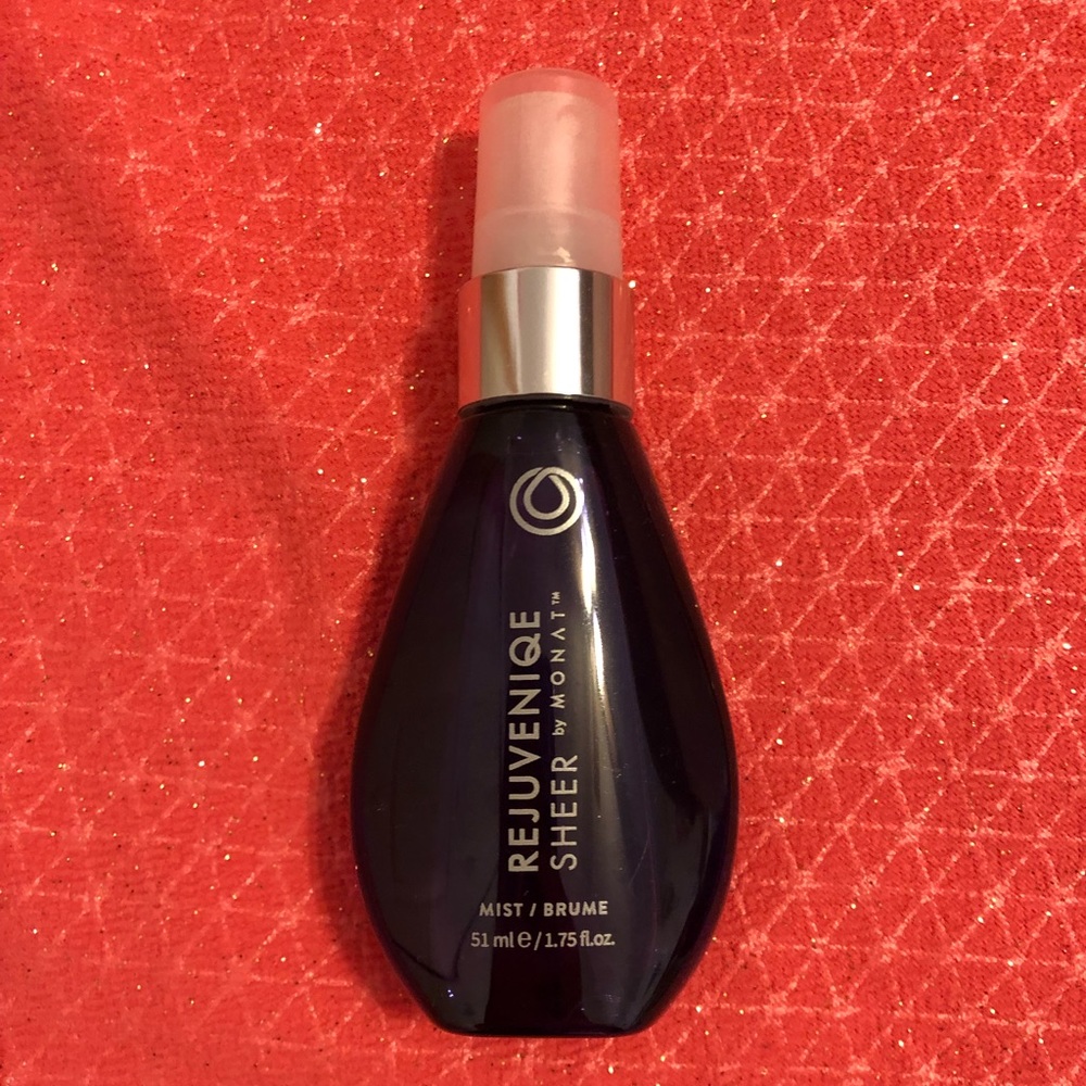 Monat Rejuvenique Sheer Shine Mist